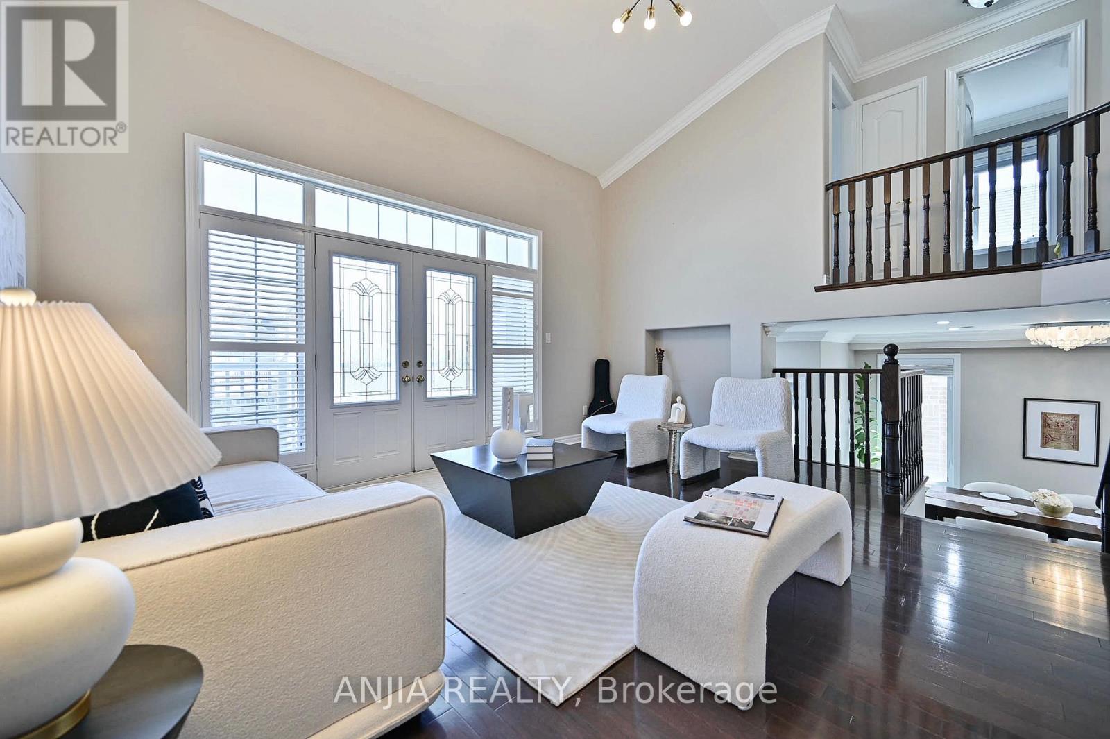 42 Grayleaf Drive, Whitchurch-Stouffville (Stouffville), Ontario  L4A 1S8 - Photo 23 - N12169253