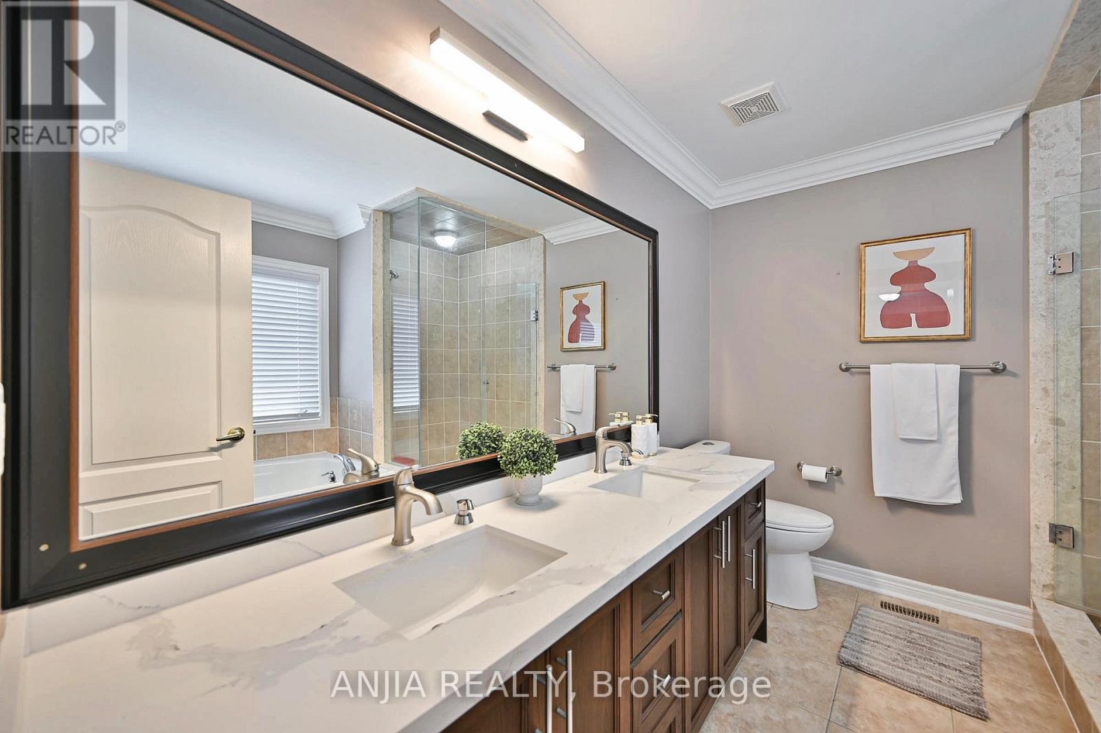 42 Grayleaf Drive, Whitchurch-Stouffville (Stouffville), Ontario  L4A 1S8 - Photo 30 - N12169253