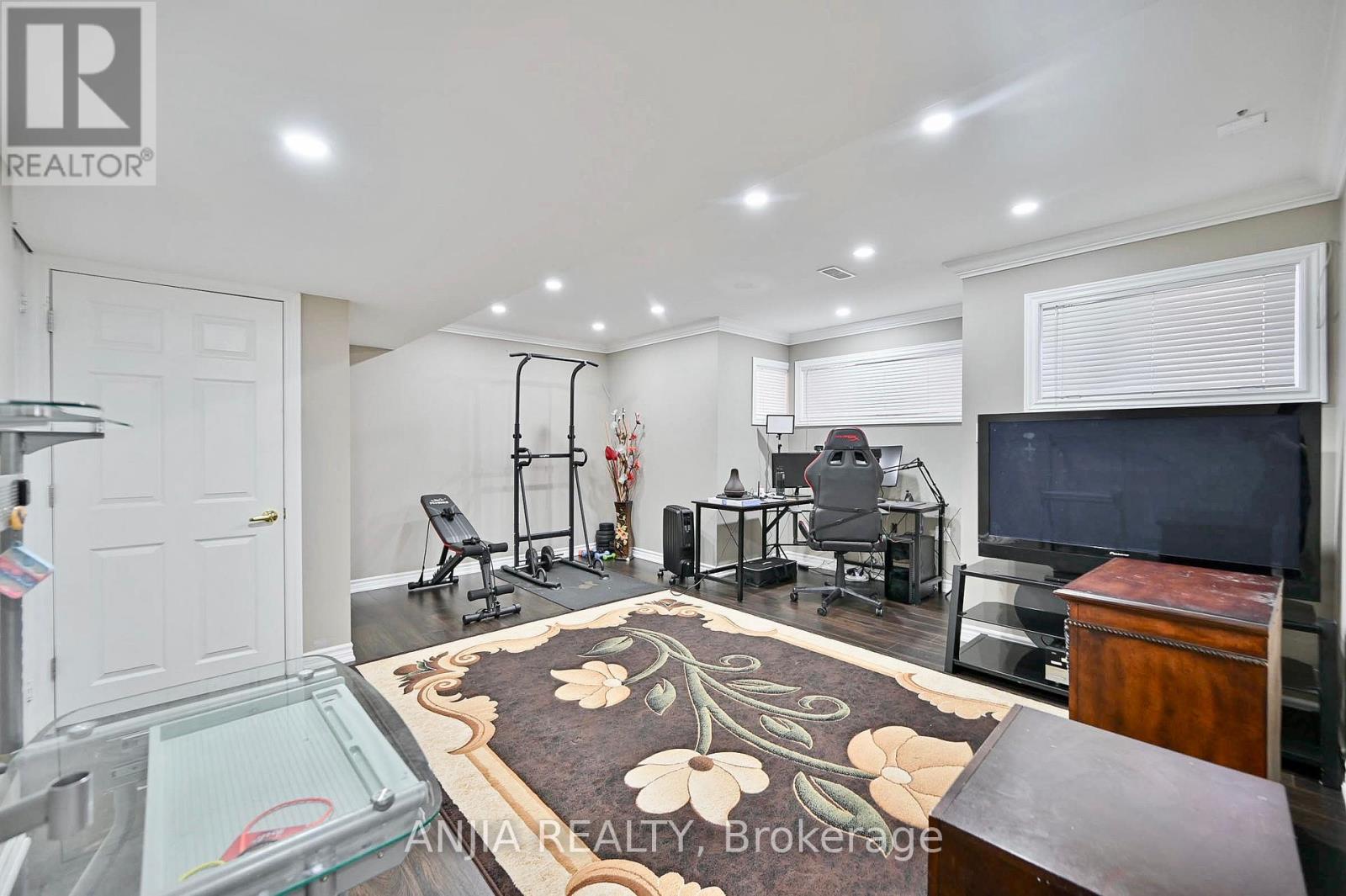 42 Grayleaf Drive, Whitchurch-Stouffville (Stouffville), Ontario  L4A 1S8 - Photo 41 - N12169253