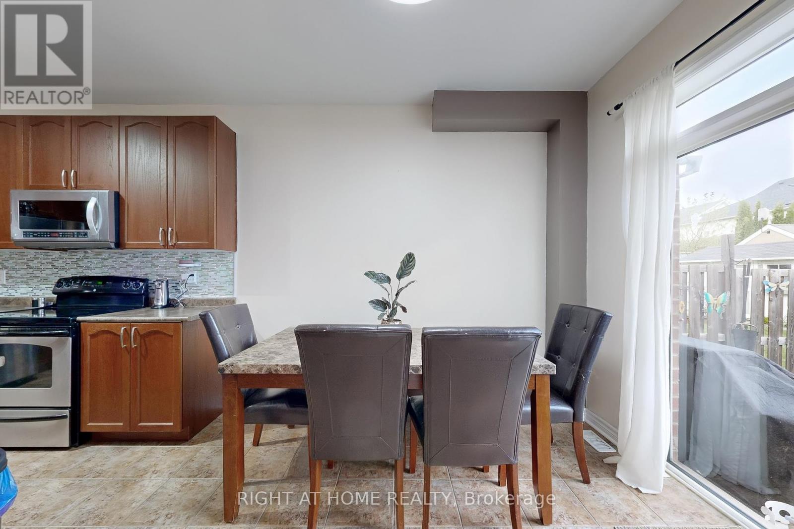 41 Legion Way, Essa (Angus), Ontario  L0M 1B5 - Photo 13 - N12169270