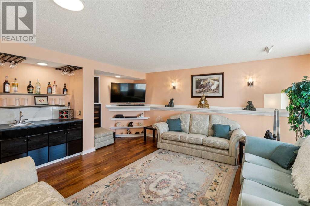 32 Gleneagles Close, Cochrane, Alberta  T4C 1N8 - Photo 29 - A2213576