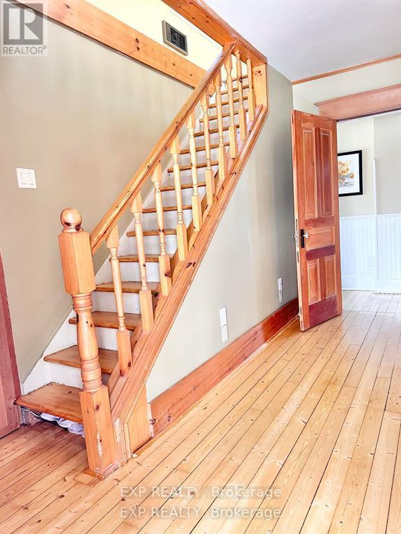 12 Elizabeth Street W, Clearview (Creemore), Ontario  L0M 1G0 - Photo 22 - S12169097