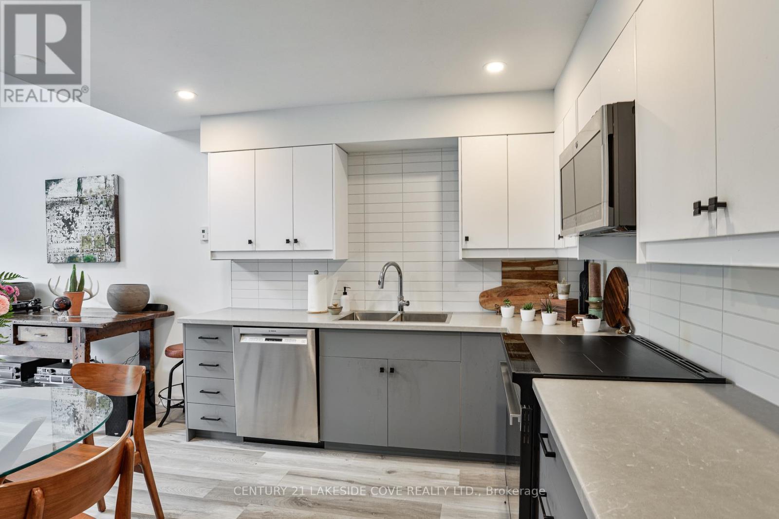 Unit 13 - 31 Laguna Parkway, Ramara (Brechin), Ontario  L0K 1B0 - Photo 6 - S12169139