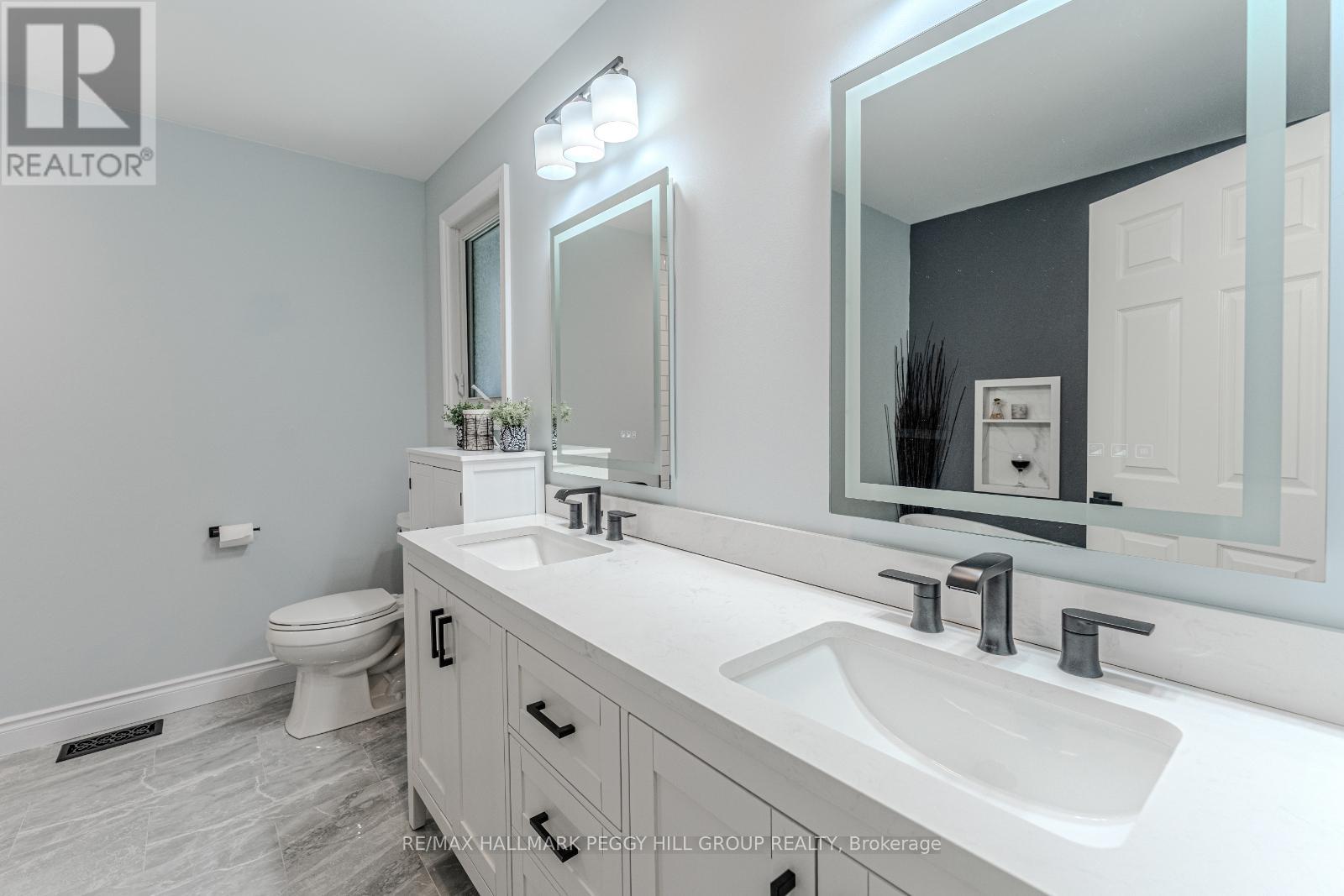 64 Woodcrest Road, Barrie, Ontario  L4N 2V5 - Photo 10 - S12169163