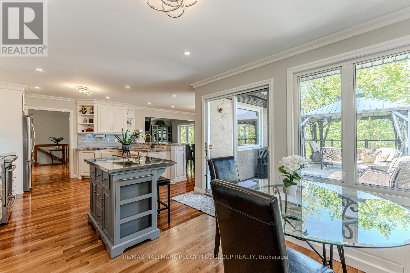 64 Woodcrest Road, Barrie, Ontario  L4N 2V5 - Photo 7 - S12169163