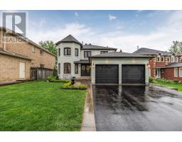 9 TOMLIN COURT, Barrie, Ontario