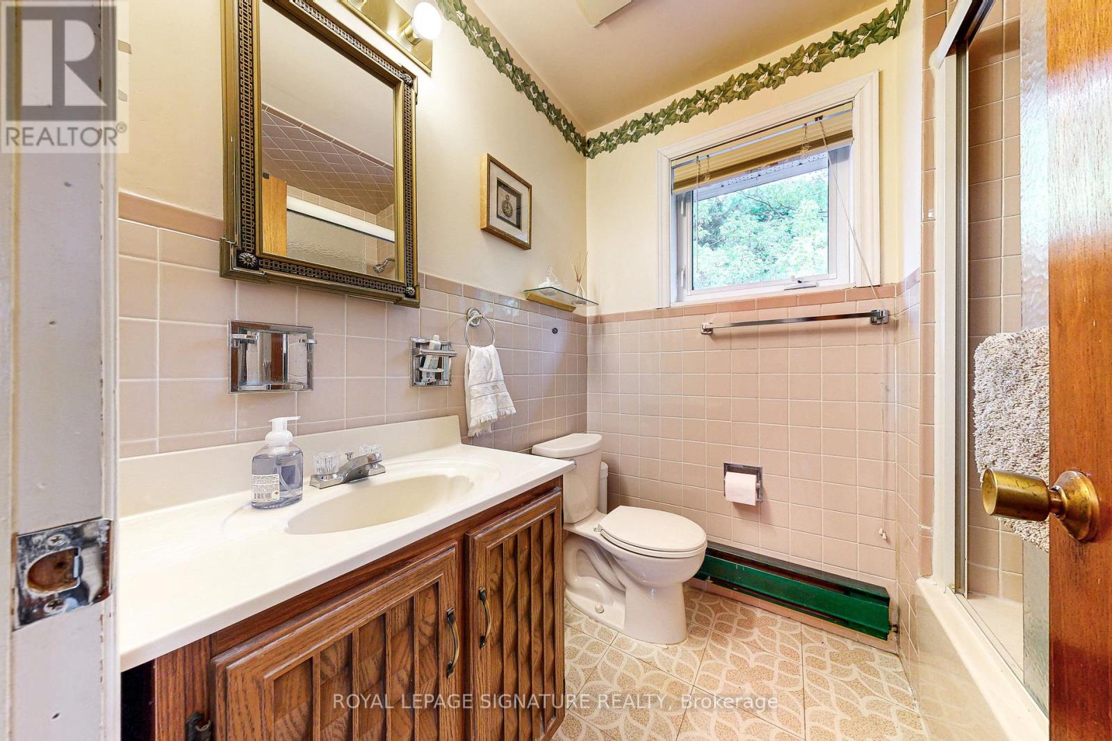 115 Mckee Avenue, Toronto, Ontario  M2N 4C2 - Photo 16 - C12169231