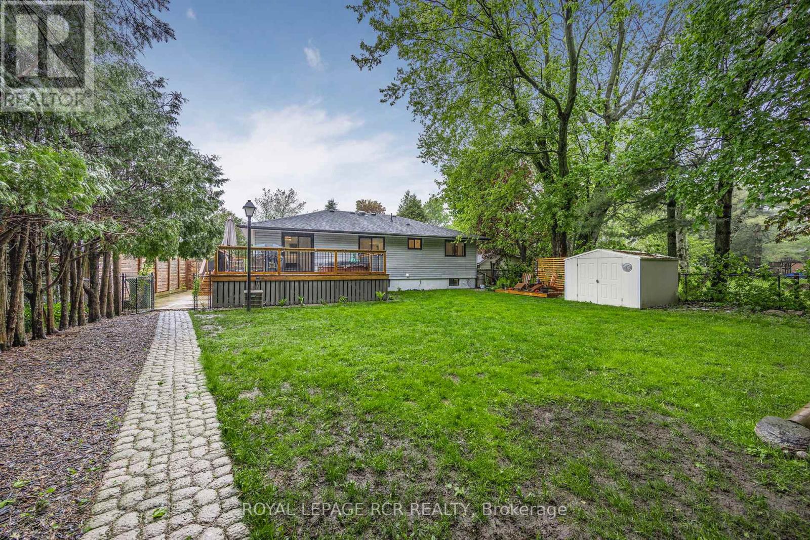61 William Street E, Caledon, Ontario  L7K 1N7 - Photo 36 - W12168304