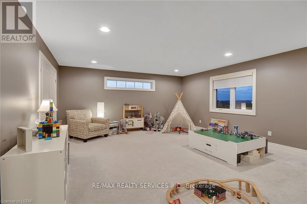 Photo 36 of 43 for 51048 Ron Mcneil Line