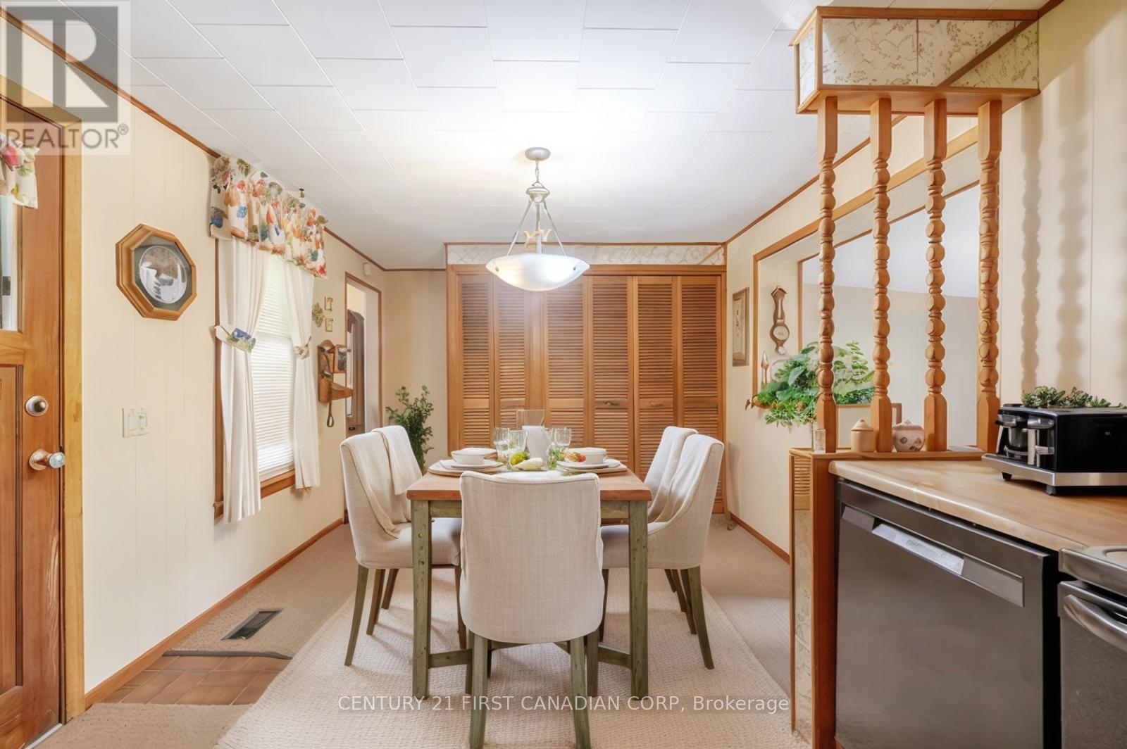 Property at 14 JANE STREET image 4