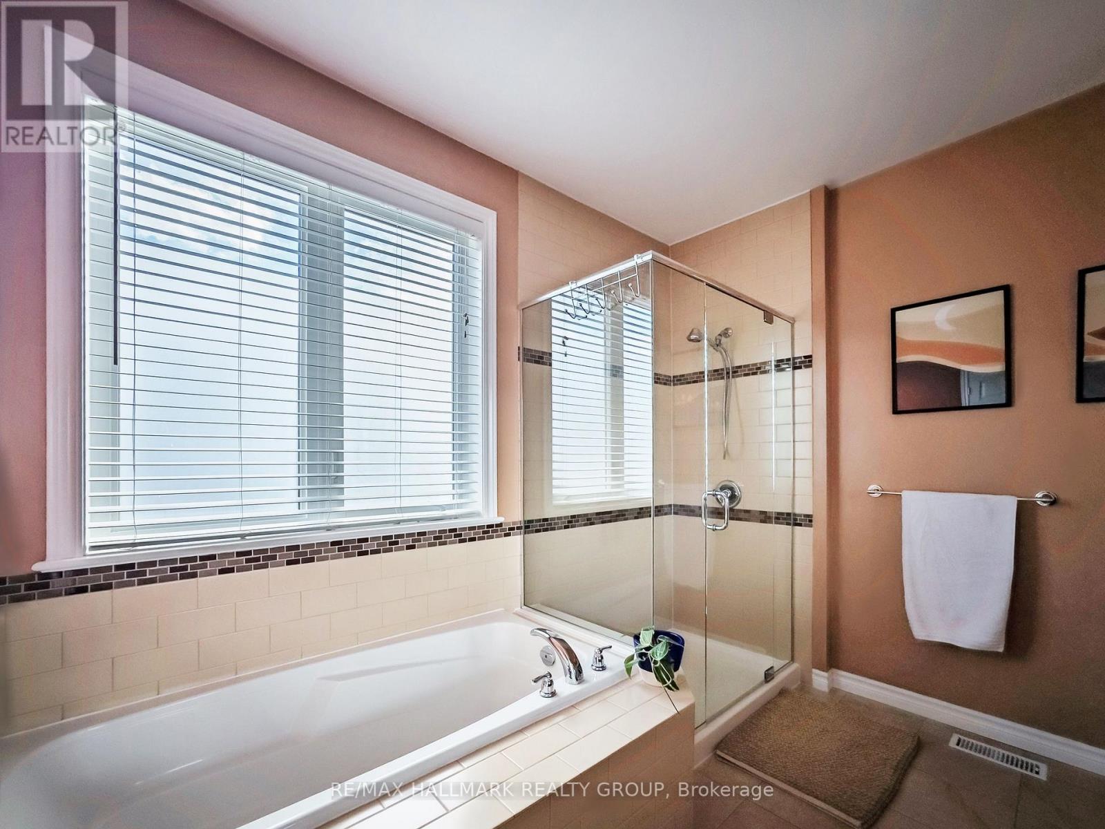 130 Stonewater Bay, Carleton Place, Ontario  K7C 0B1 - Photo 16 - X12167725