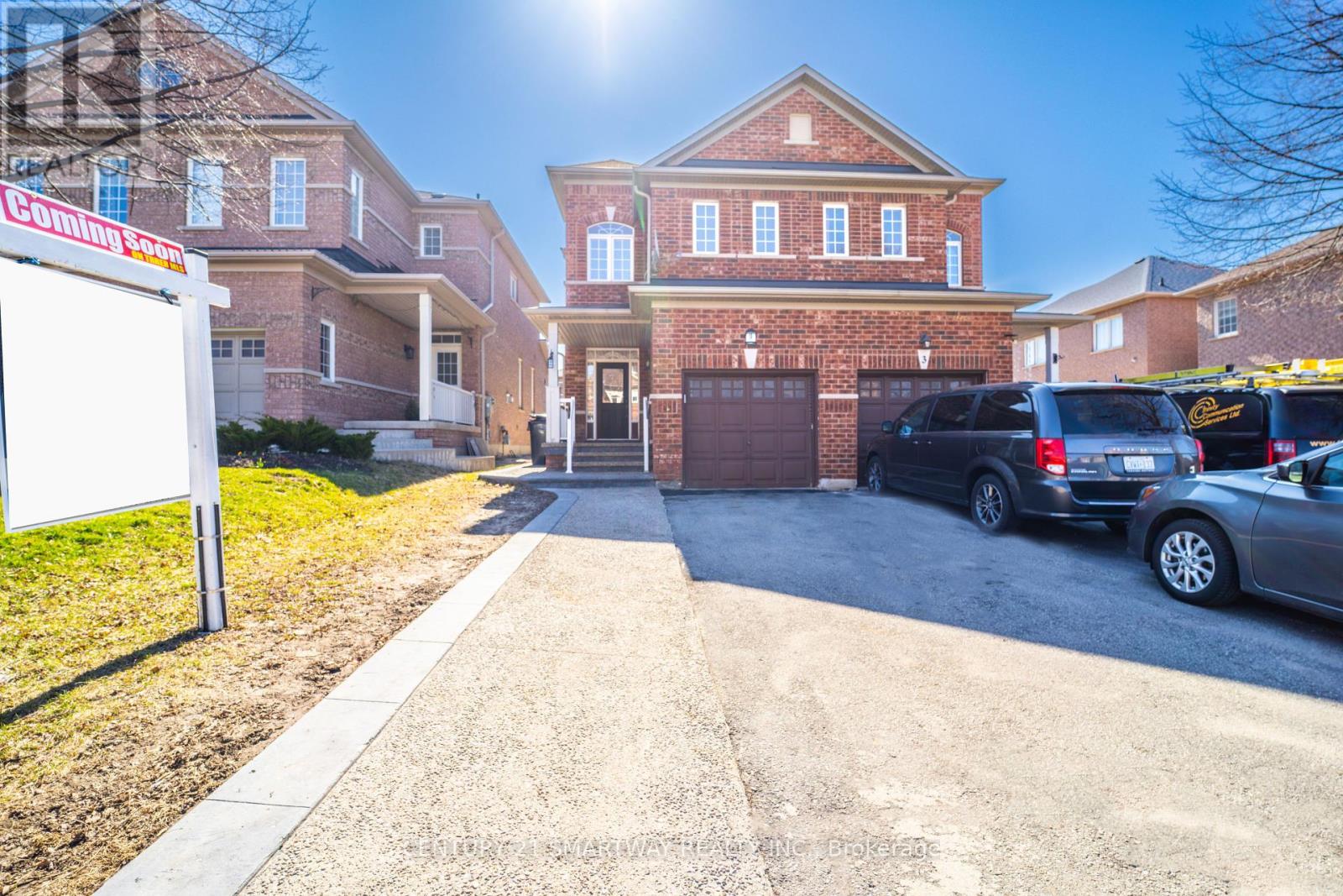 5 Rocky Point Crescent, Brampton, Ontario  L6V 4S8 - Photo 1 - W12085914