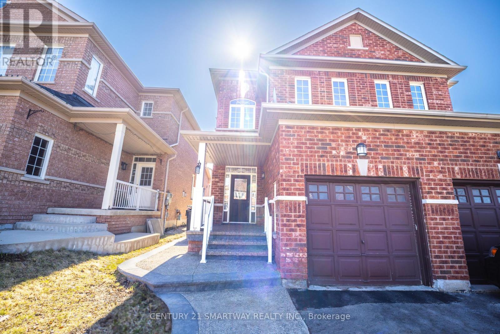 5 Rocky Point Crescent, Brampton, Ontario  L6V 4S8 - Photo 3 - W12085914