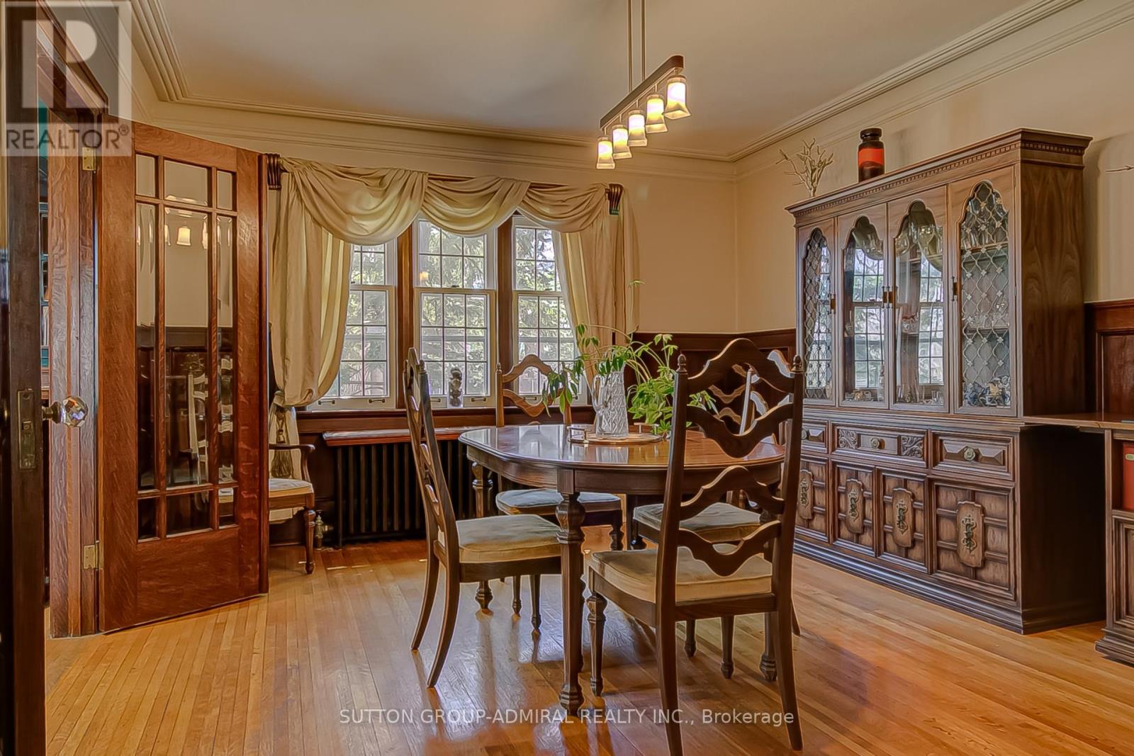 72 Baby Point Road, Toronto, Ontario  M6S 2G3 - Photo 17 - W12106083