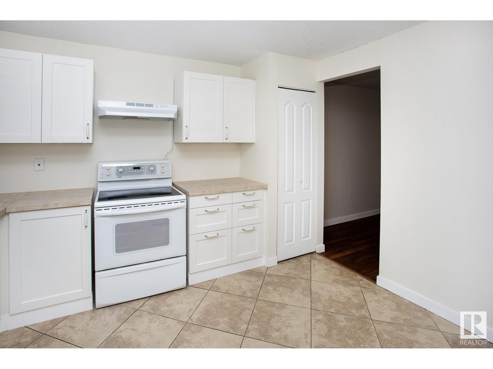 4 Belmead Gardens Gd Nw, Edmonton, Alberta  T5T 1J1 - Photo 10 - E4436864