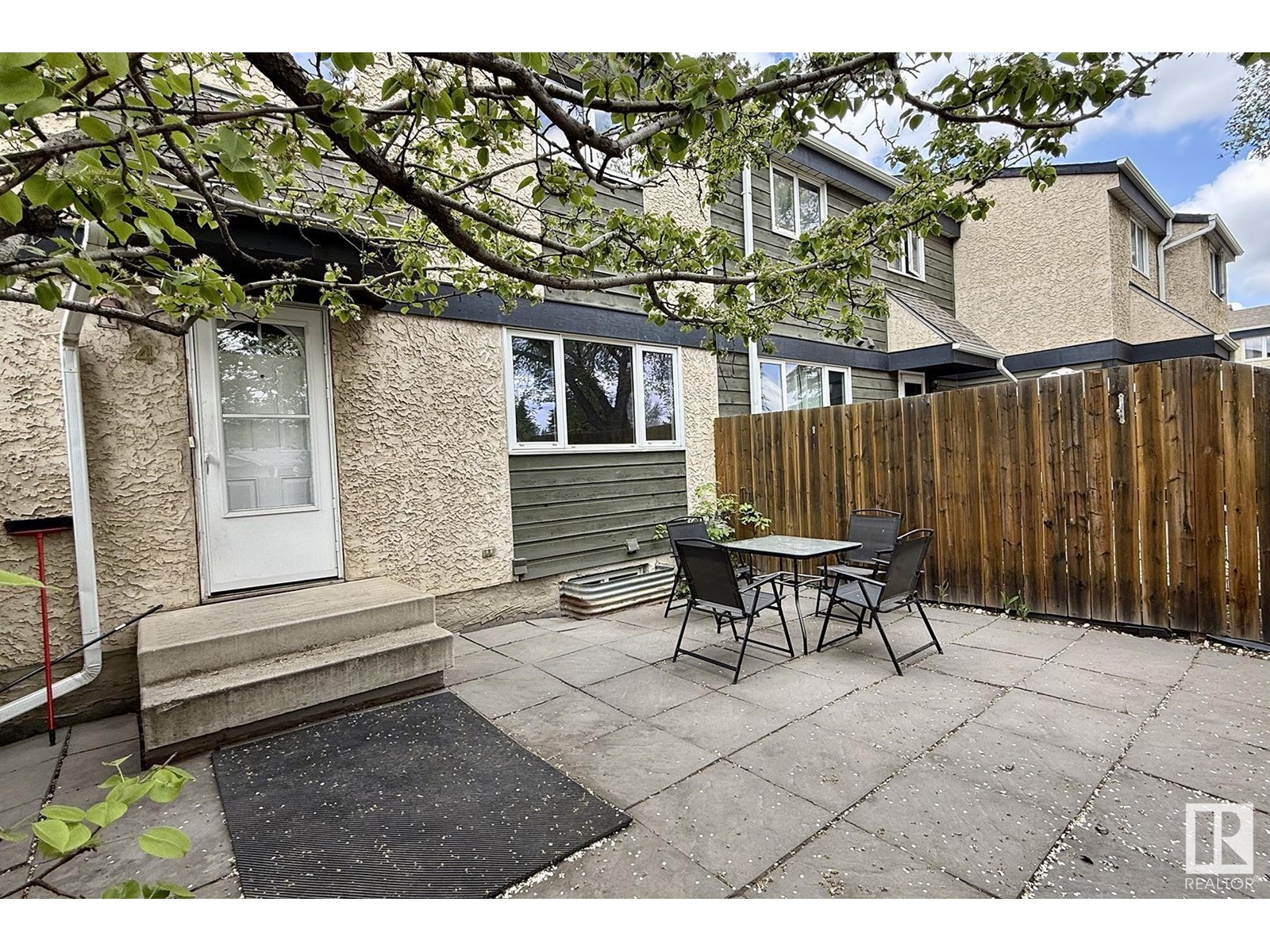 4 Belmead Gardens Gd Nw, Edmonton, Alberta  T5T 1J1 - Photo 5 - E4436864