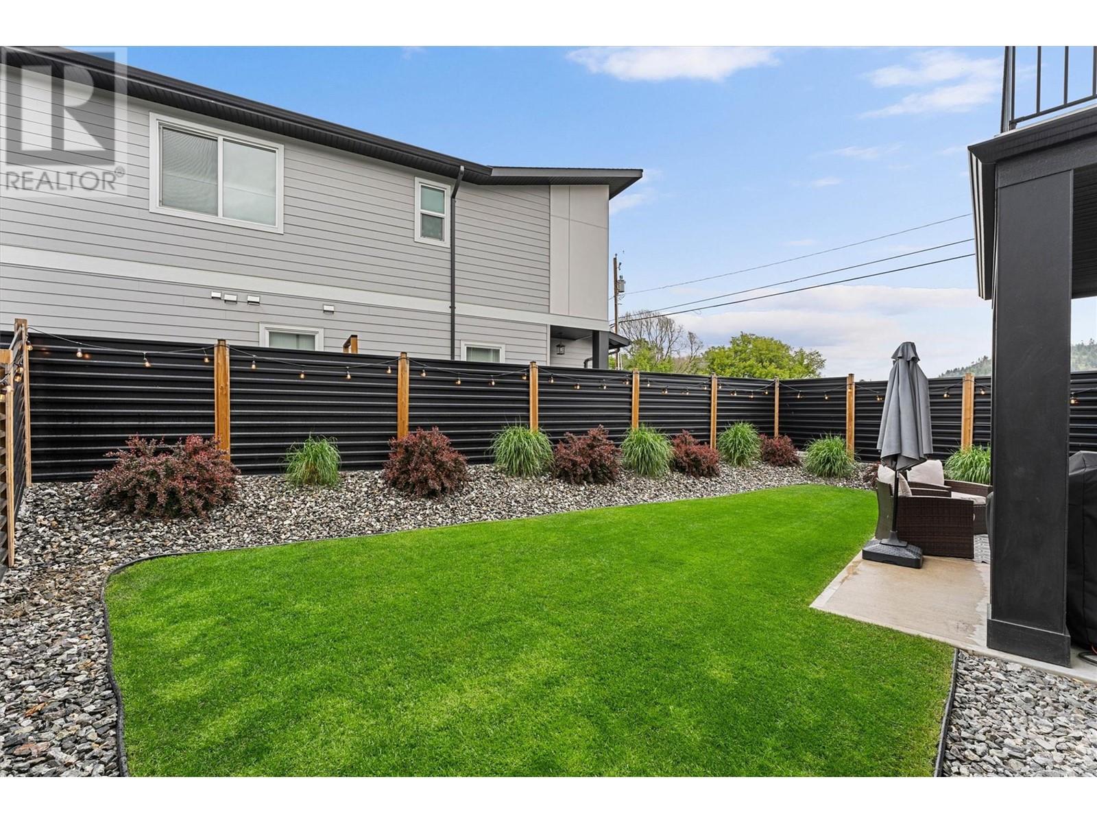 140 Summerhill Place, Kelowna, British Columbia  V1V 1T6 - Photo 4 - 10348789