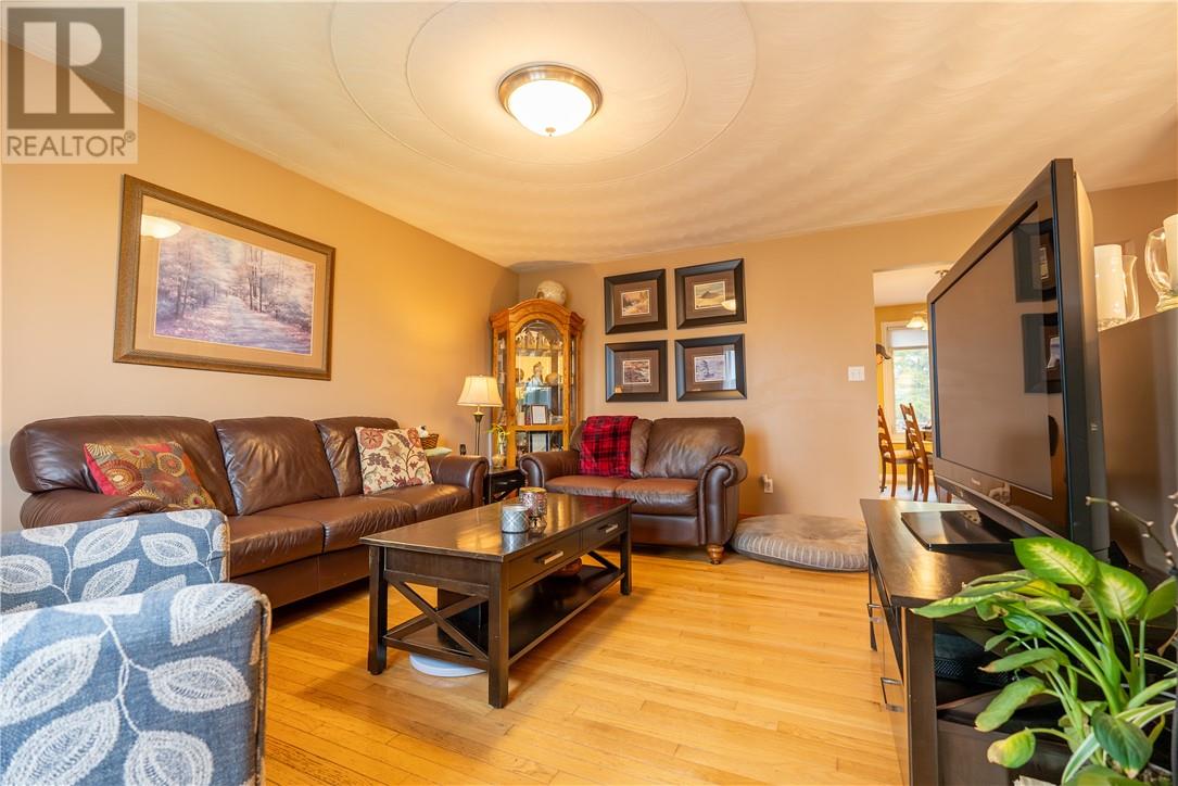 3367 Percy Avenue, Val Caron, Ontario  P3N 1A2 - Photo 11 - 2122450