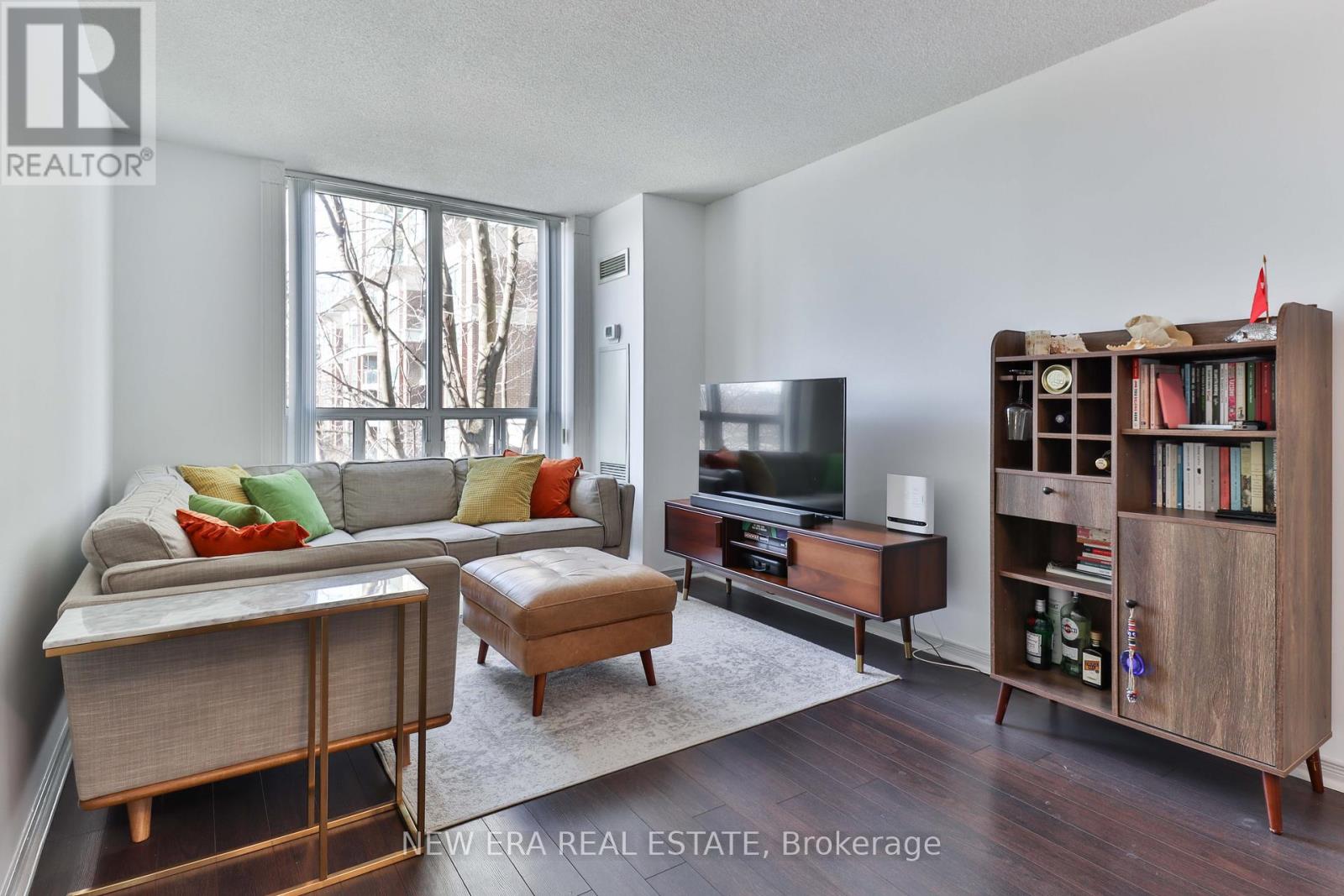 203 - 15 MICHAEL POWER PLACE, toronto (islington-city centre west), Ontario