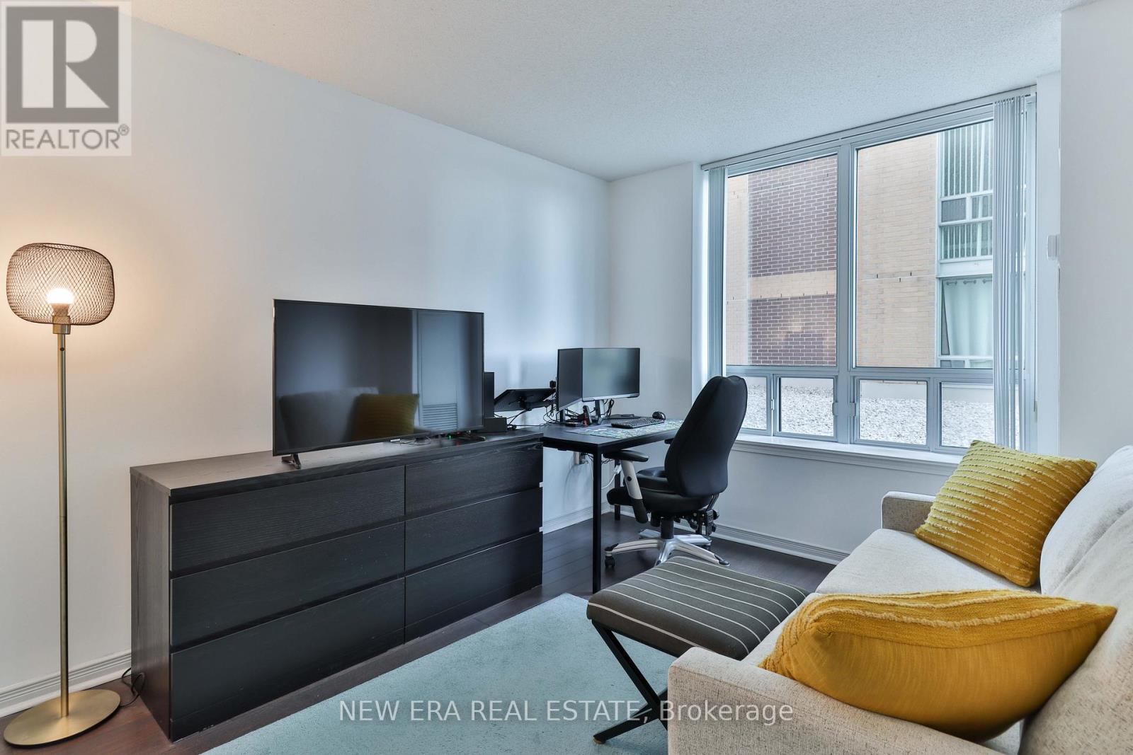 203 - 15 Michael Power Place, Toronto (Islington-City Centre West), Ontario  M9A 5G4 - Photo 14 - W12169078