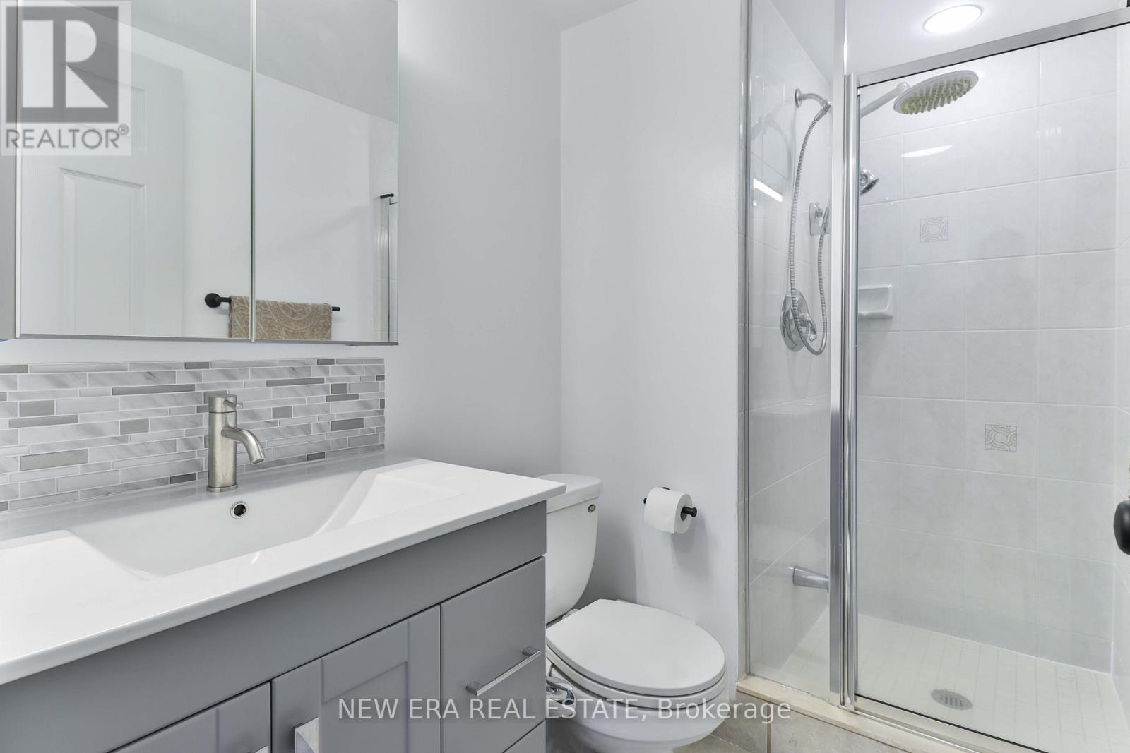 203 - 15 Michael Power Place, Toronto (Islington-City Centre West), Ontario  M9A 5G4 - Photo 17 - W12169078