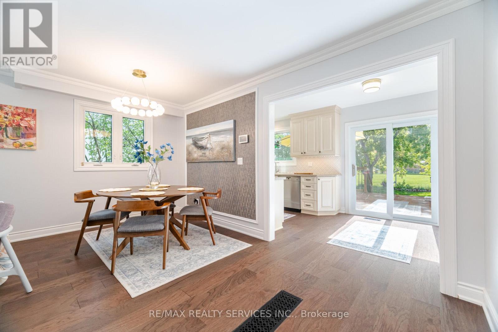 863 Maple Avenue, Milton, Ontario  L9T 3N3 - Photo 14 - W12169085
