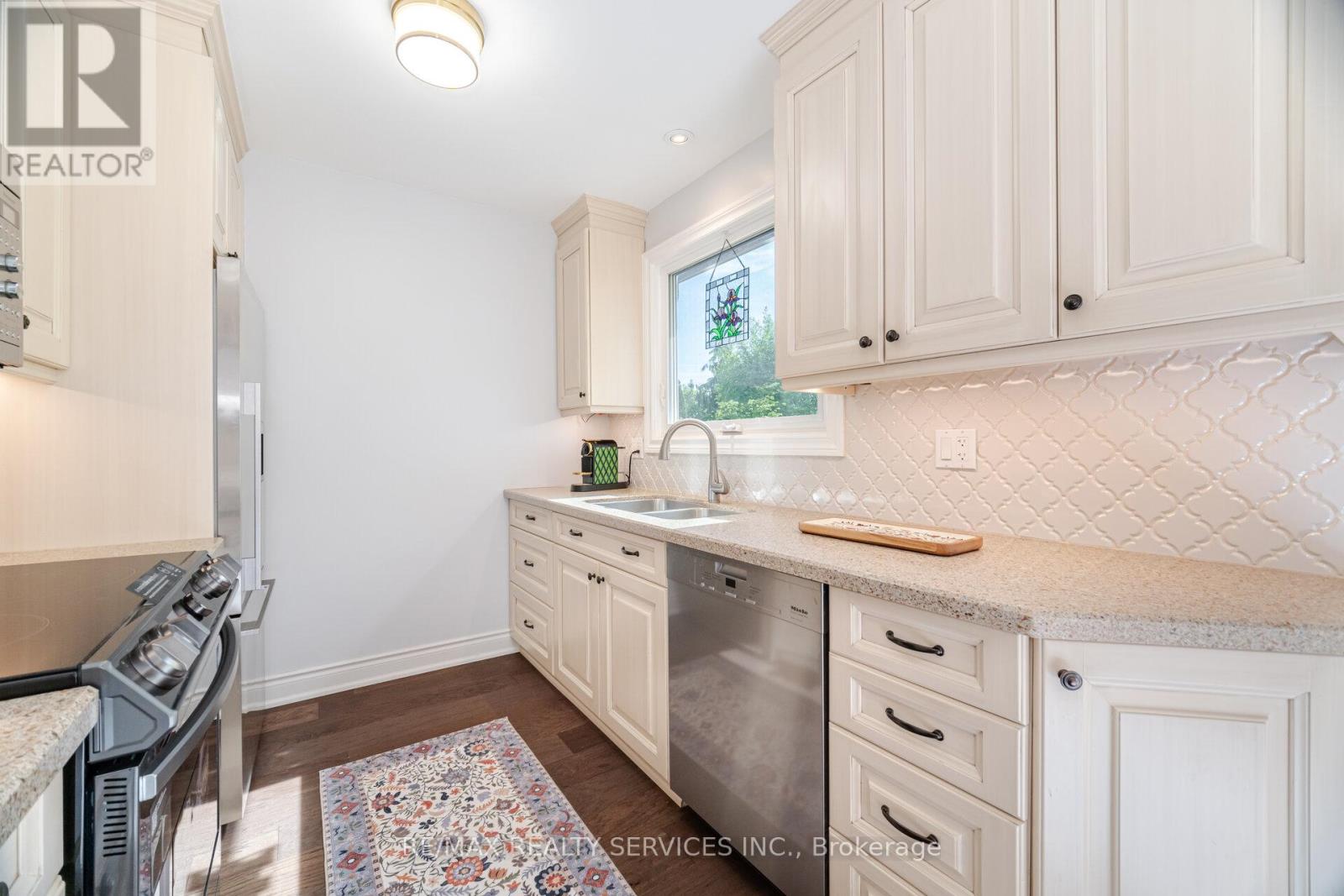 863 Maple Avenue, Milton, Ontario  L9T 3N3 - Photo 17 - W12169085