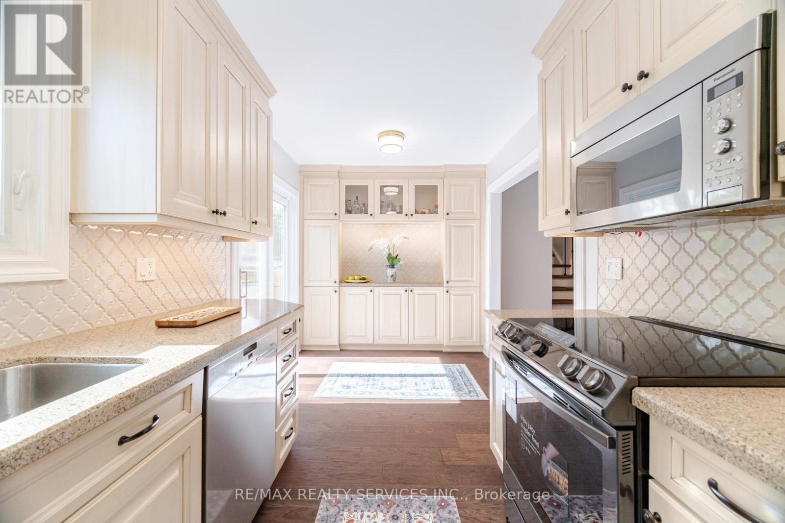 863 Maple Avenue, Milton, Ontario  L9T 3N3 - Photo 19 - W12169085