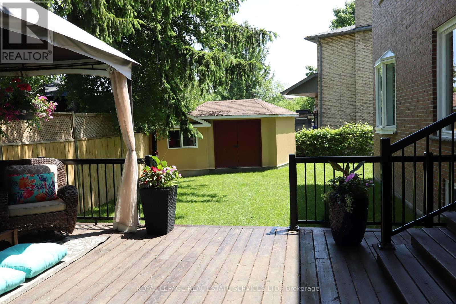 1141 Vicki Lane, Mississauga, Ontario  L5C 2X9 - Photo 40 - W12169128