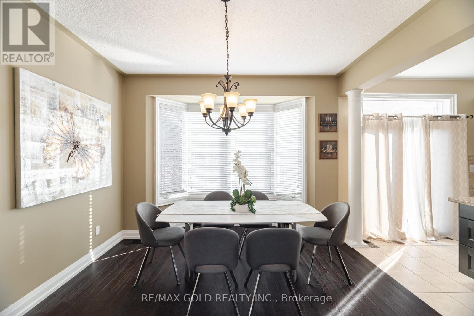 36 Edenfield Street, Brampton, Ontario  L6R 0M7 - Photo 5 - W12169140