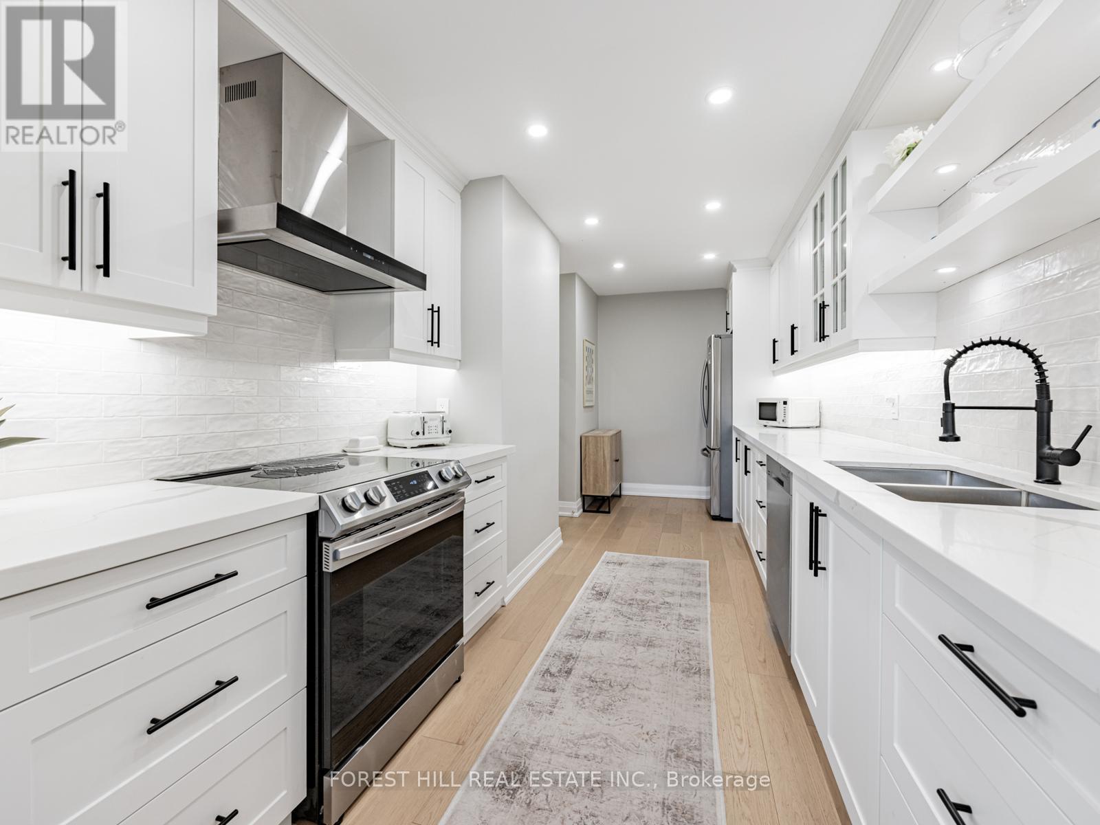 30 - 51 Broadfield Drive, Toronto, Ontario  M9C 2A5 - Photo 5 - W12169143