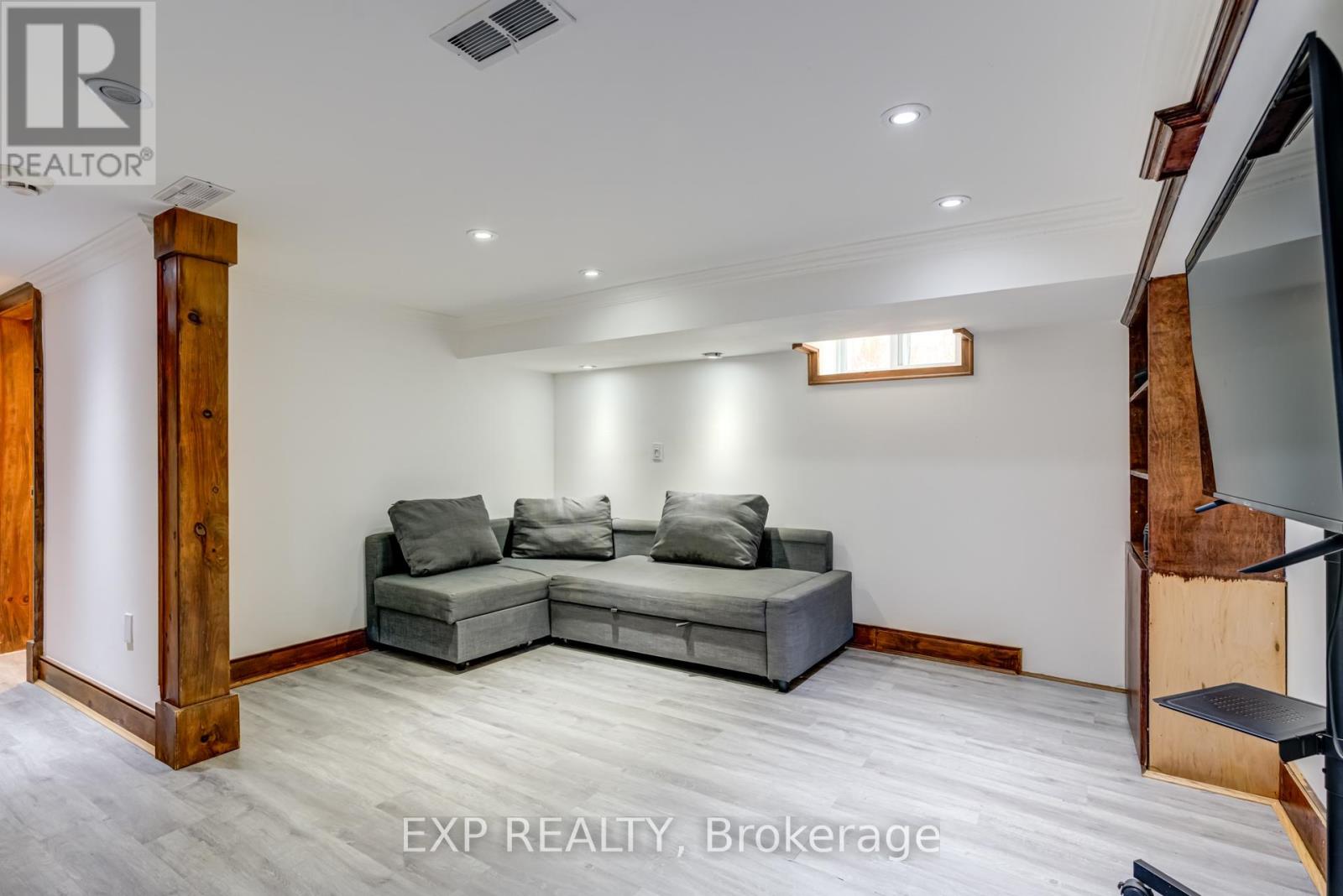 133 Brownville Avenue, Toronto (Mount Dennis), Ontario  M6N 4L2 - Photo 20 - W12169146