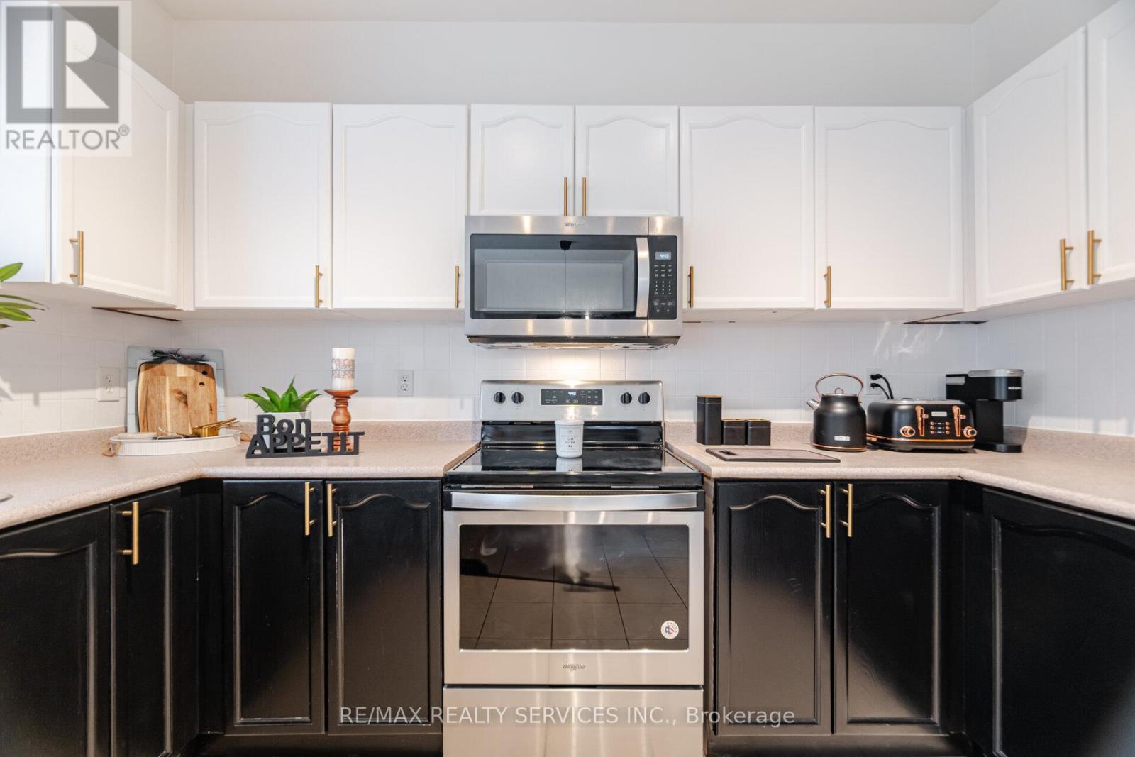77 Milkweed Crescent, Brampton, Ontario  L7A 2G5 - Photo 17 - W12169179
