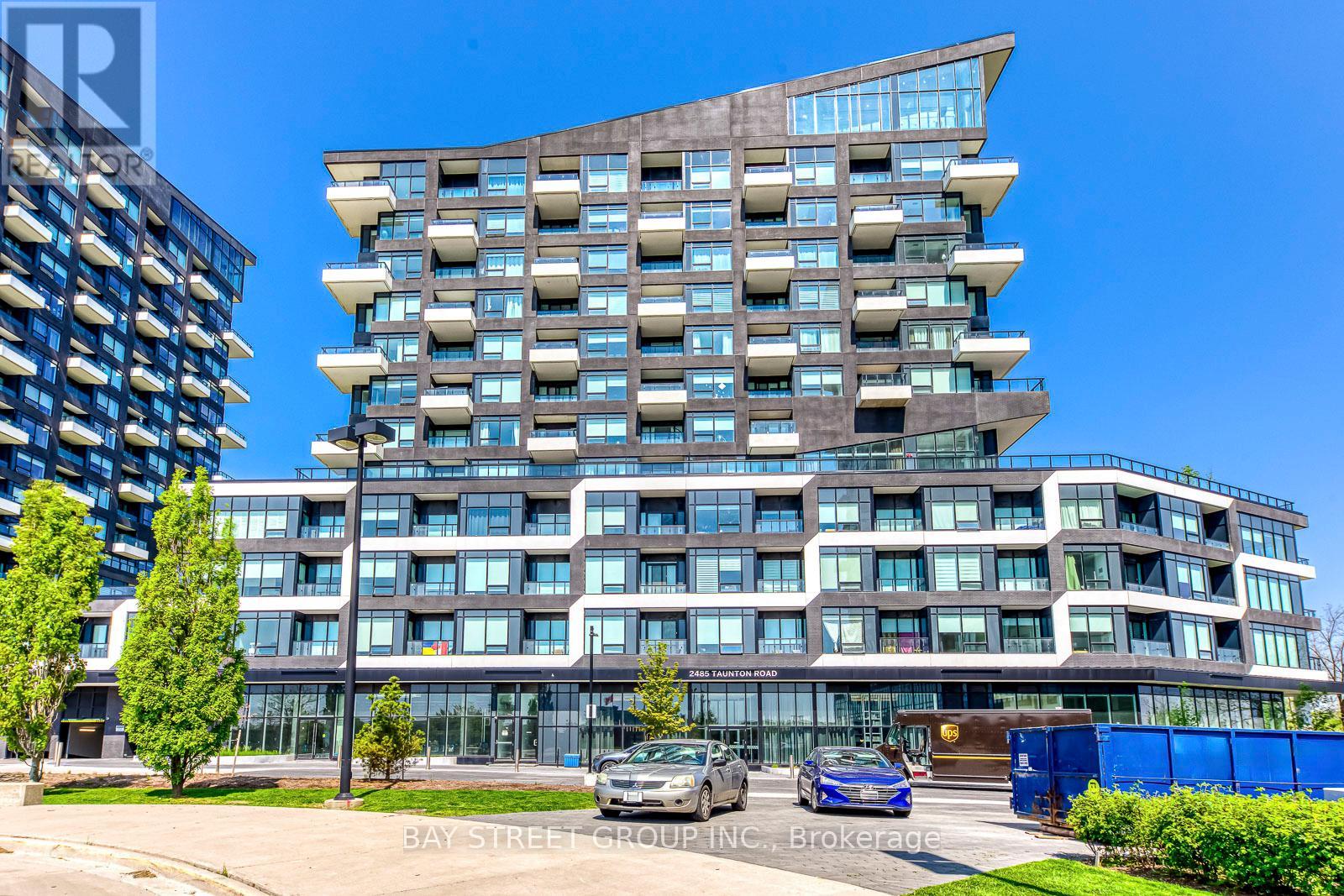 722 - 2485 Taunton Road, Oakville, Ontario  L6H 3R8 - Photo 2 - W12169180