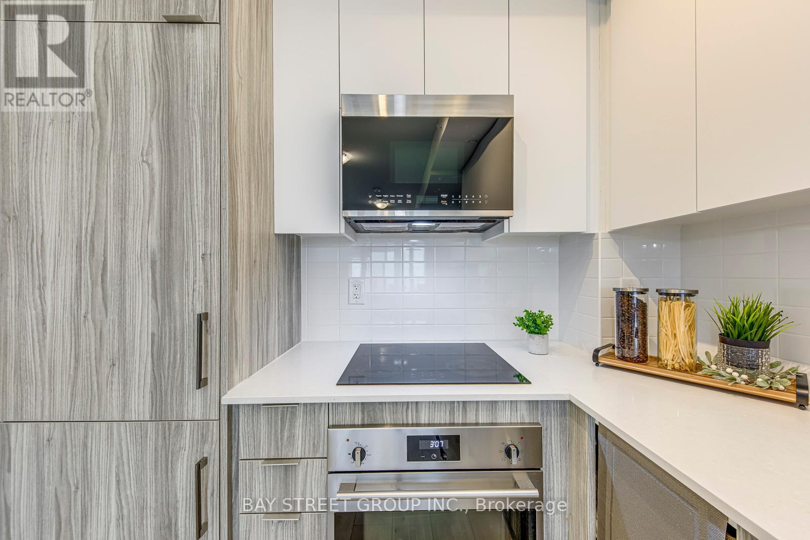 722 - 2485 Taunton Road, Oakville, Ontario  L6H 3R8 - Photo 9 - W12169180