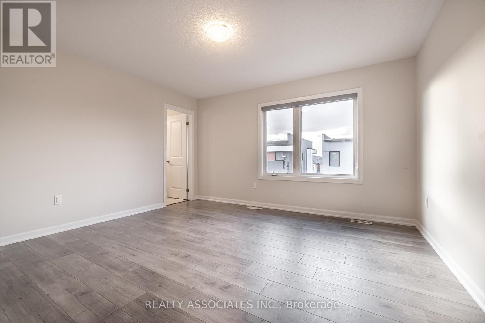 133 Grovewood Common, Oakville (Go Glenorchy), Ontario  L6H 0X5 - Photo 32 - W12169185