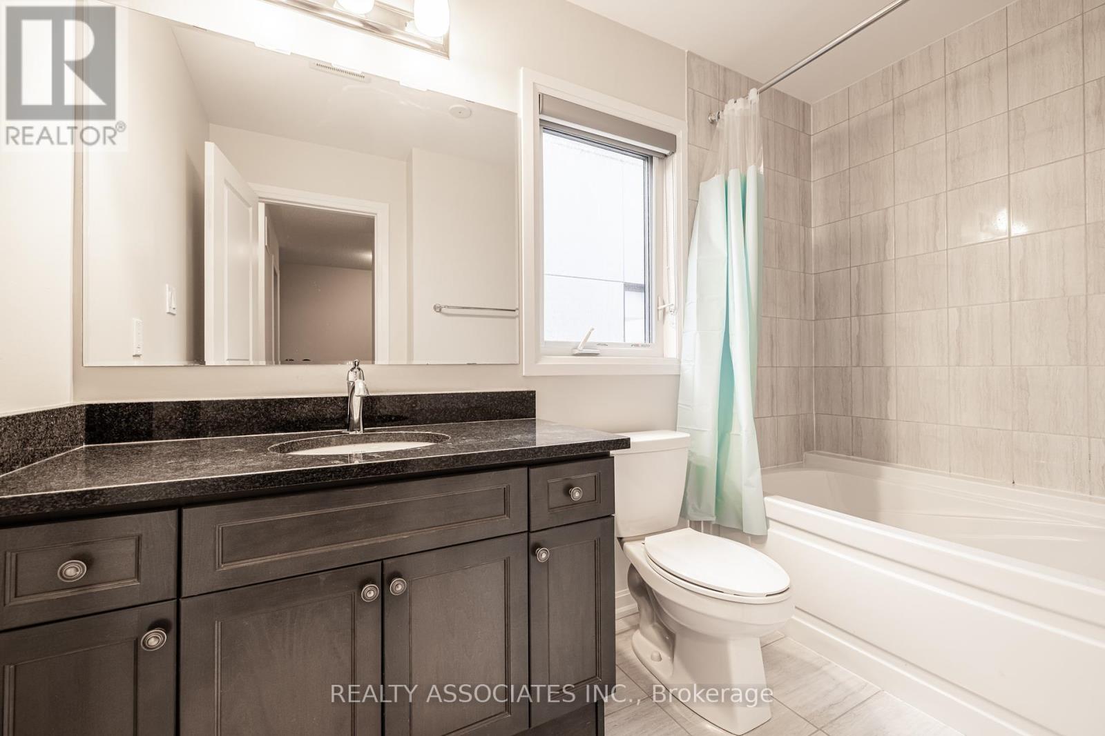 133 Grovewood Common, Oakville (Go Glenorchy), Ontario  L6H 0X5 - Photo 38 - W12169185