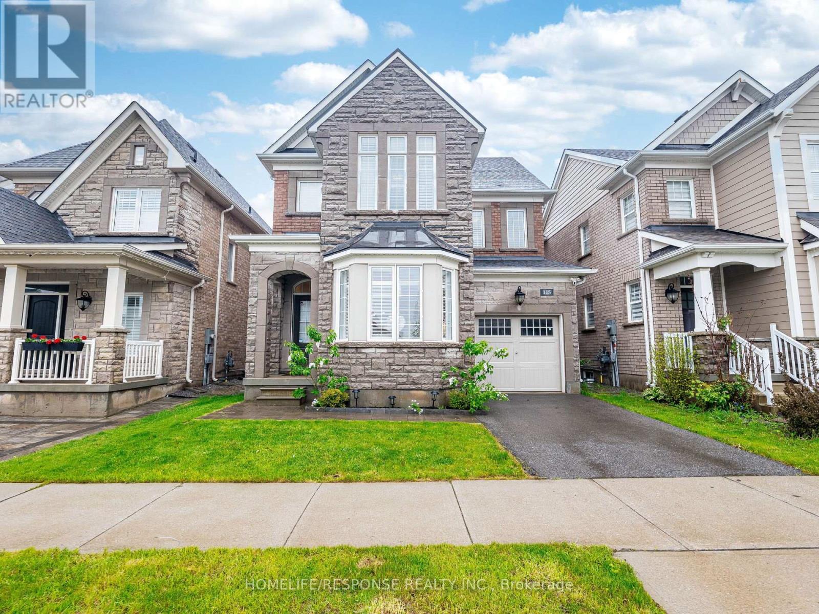115 BEAVERIDGE AVENUE W, Oakville, Ontario