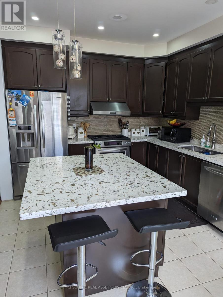 MAIN & 2ND FLOOR - 13 DULVERTON DRIVE, brampton (northwest brampton), Ontario