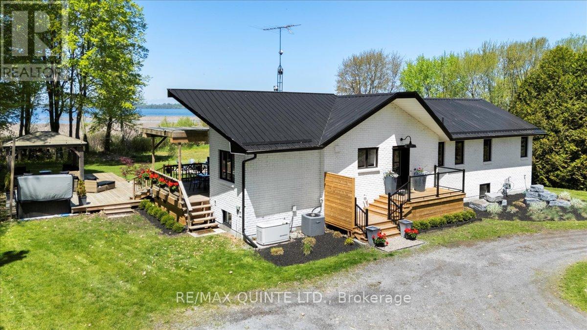 1406 COUNTY ROAD 12, prince edward county (hallowell ward), Ontario