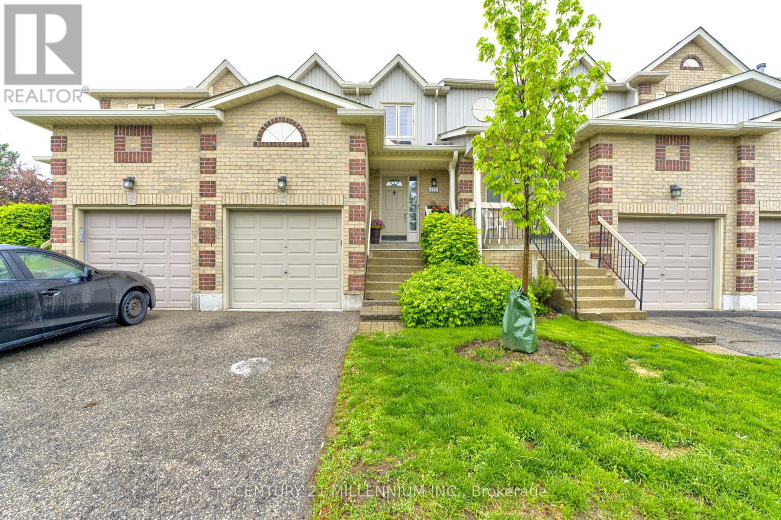 111 - 302 COLLEGE AVENUE W, Guelph, Ontario