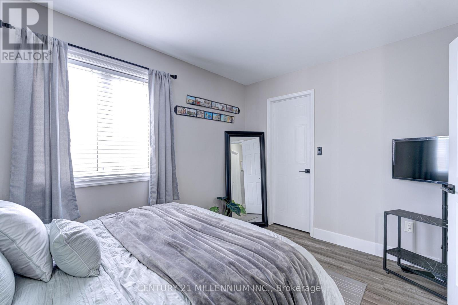 111 - 302 College Avenue W, Guelph, Ontario  N1G 4T6 - Photo 24 - X12169079