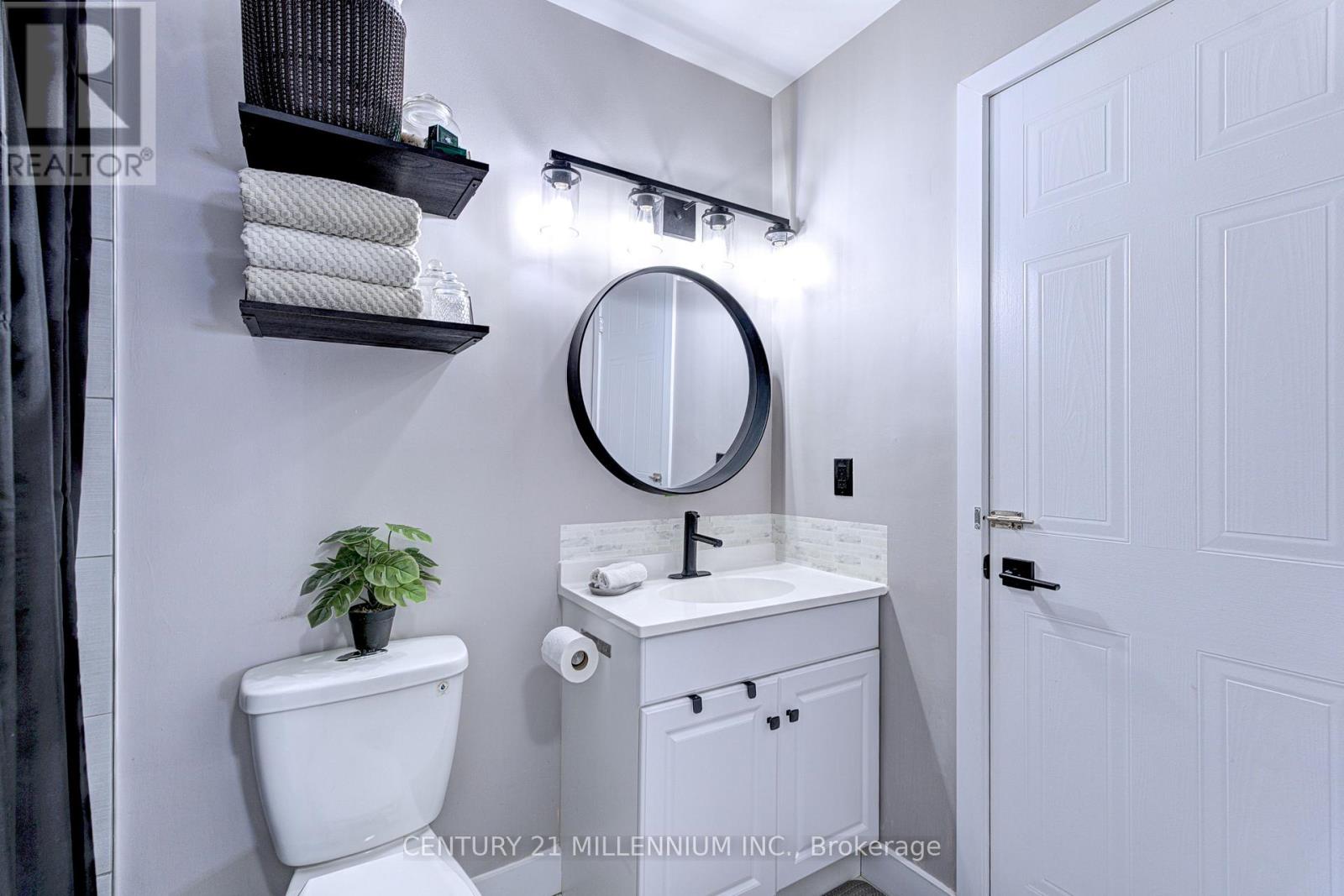111 - 302 College Avenue W, Guelph, Ontario  N1G 4T6 - Photo 31 - X12169079