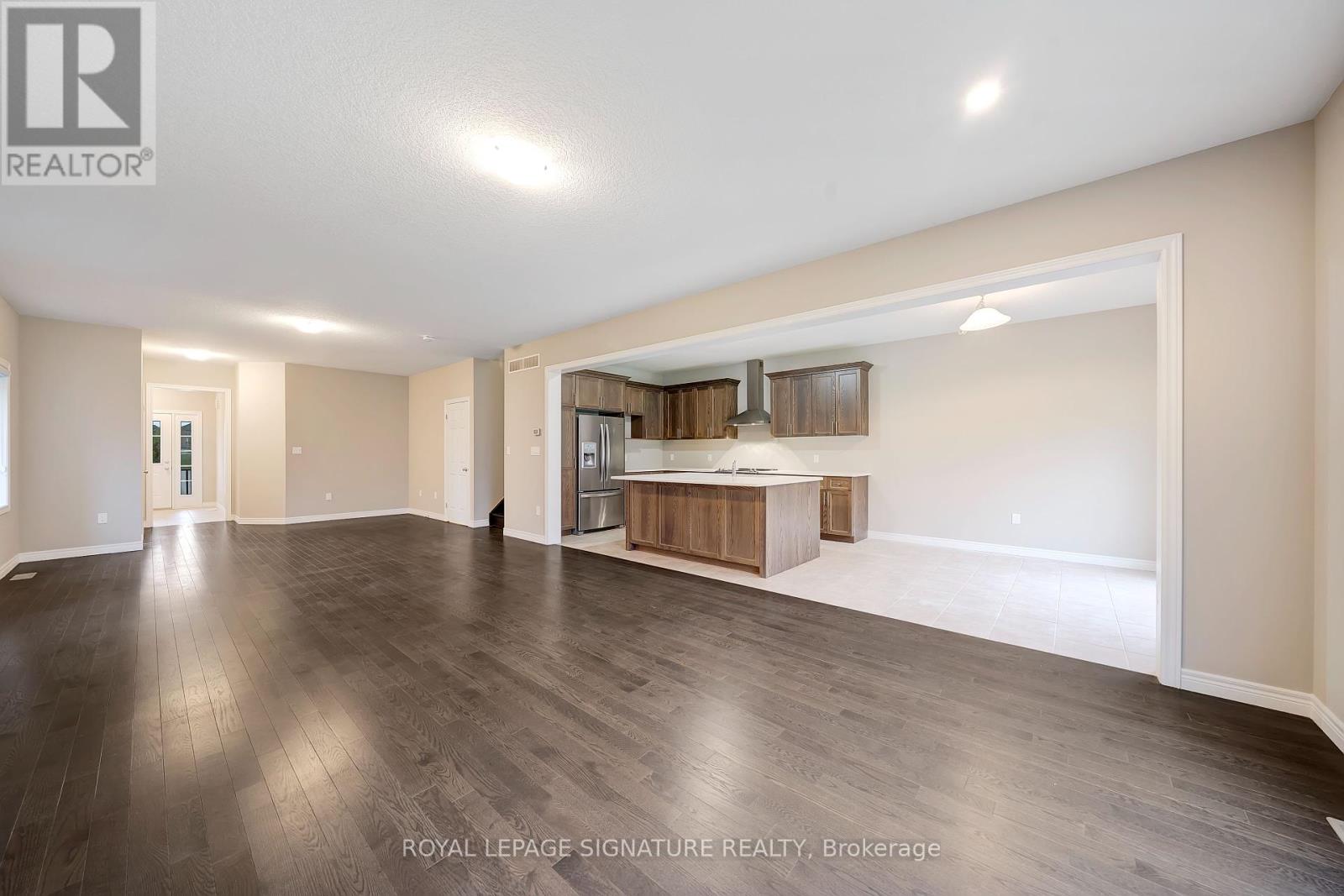 504 Florencedale Crescent, Kitchener, Ontario  N2R 0N3 - Photo 9 - X12169118