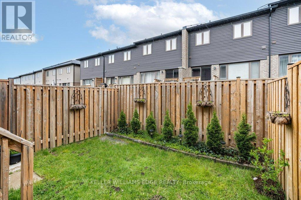 35 - 30 Times Square Boulevard, Hamilton, Ontario  L8J 0L8 - Photo 31 - X12169156
