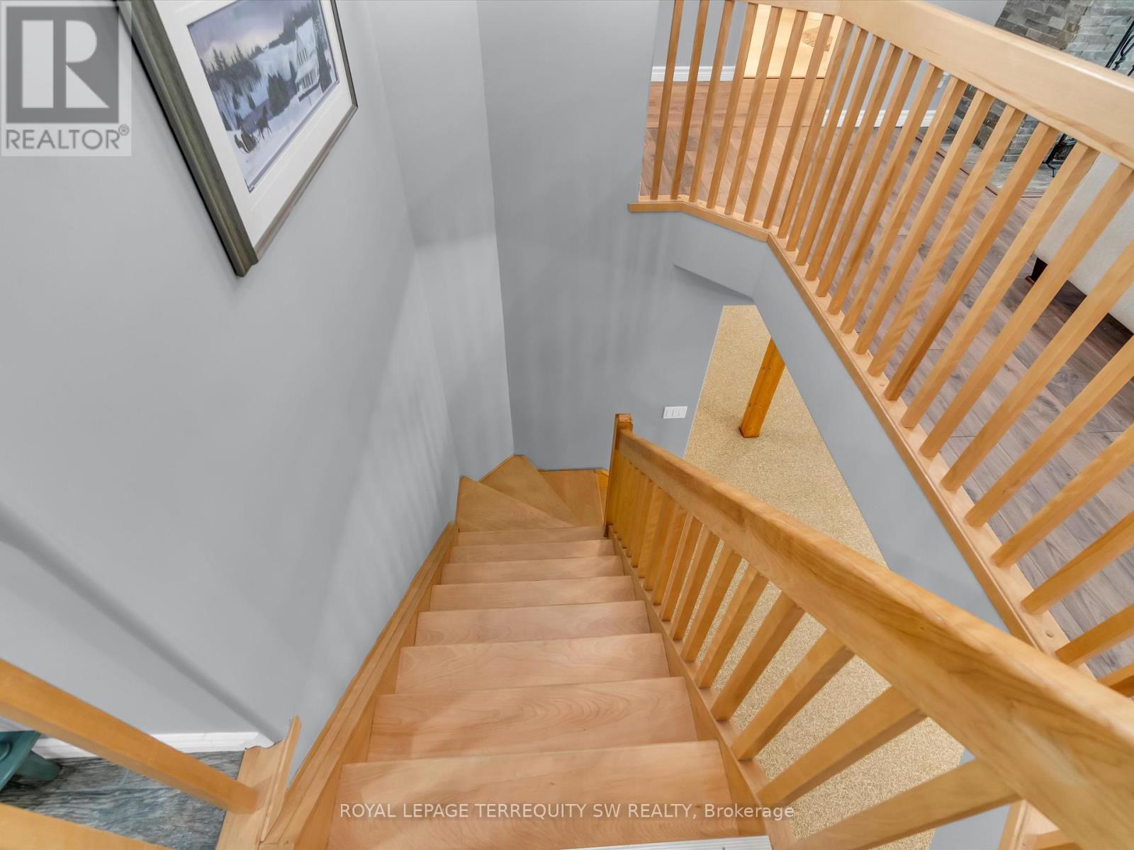 Property at 2095 CEDAR LANE image 3