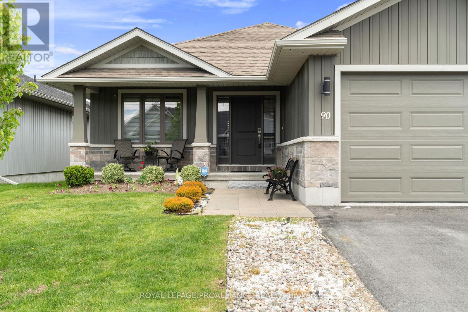 90 Aldersgate Drive, Belleville, Ontario  K8P 4W9 - Photo 2 - X12169519