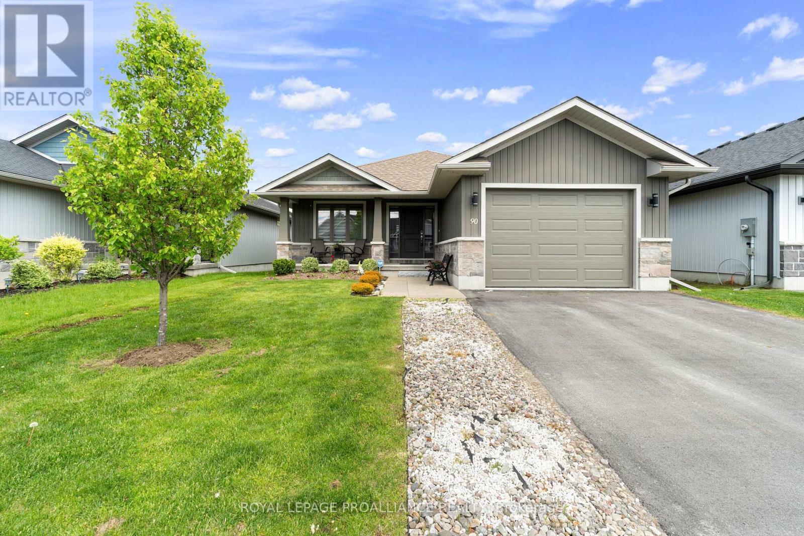 90 Aldersgate Drive, Belleville, Ontario  K8P 4W9 - Photo 3 - X12169519