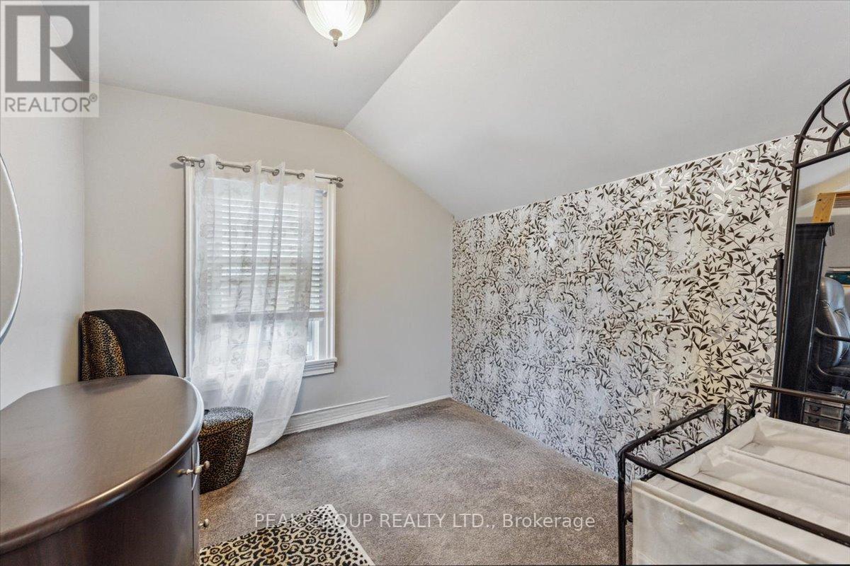 26 Garnet Street, St. Catharines, Ontario  L2M 5E8 - Photo 17 - X12169500