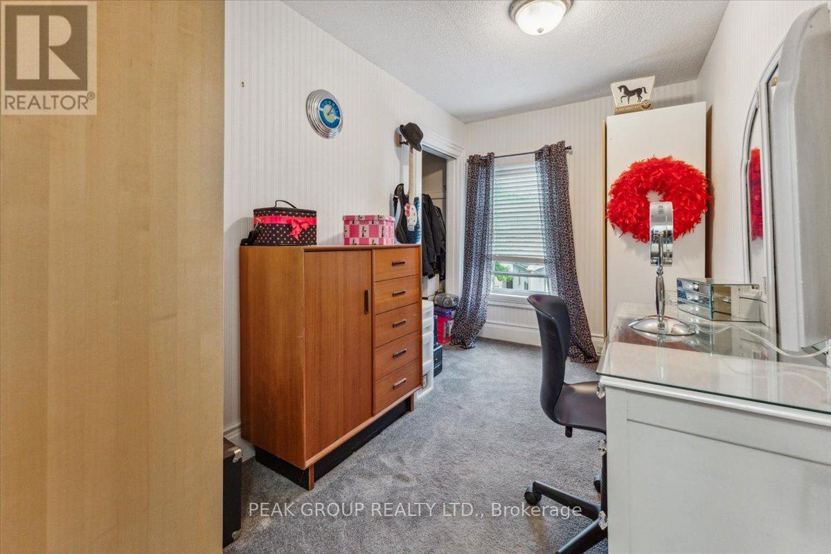 26 Garnet Street, St. Catharines, Ontario  L2M 5E8 - Photo 18 - X12169500